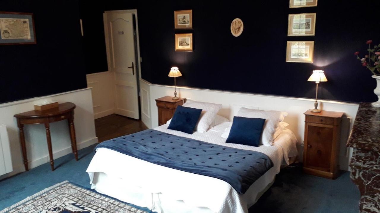 Manoir De La Baronnie Bed & Breakfast Saint-Malo Bagian luar foto