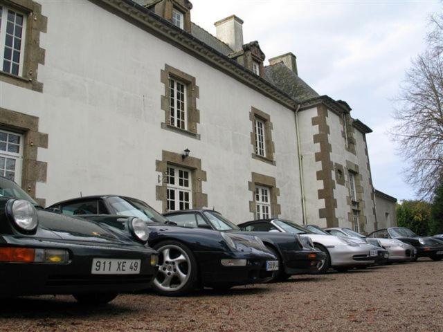 Manoir De La Baronnie Bed & Breakfast Saint-Malo Bagian luar foto