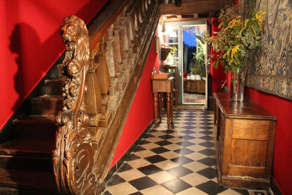 Manoir De La Baronnie Bed & Breakfast Saint-Malo Bagian luar foto