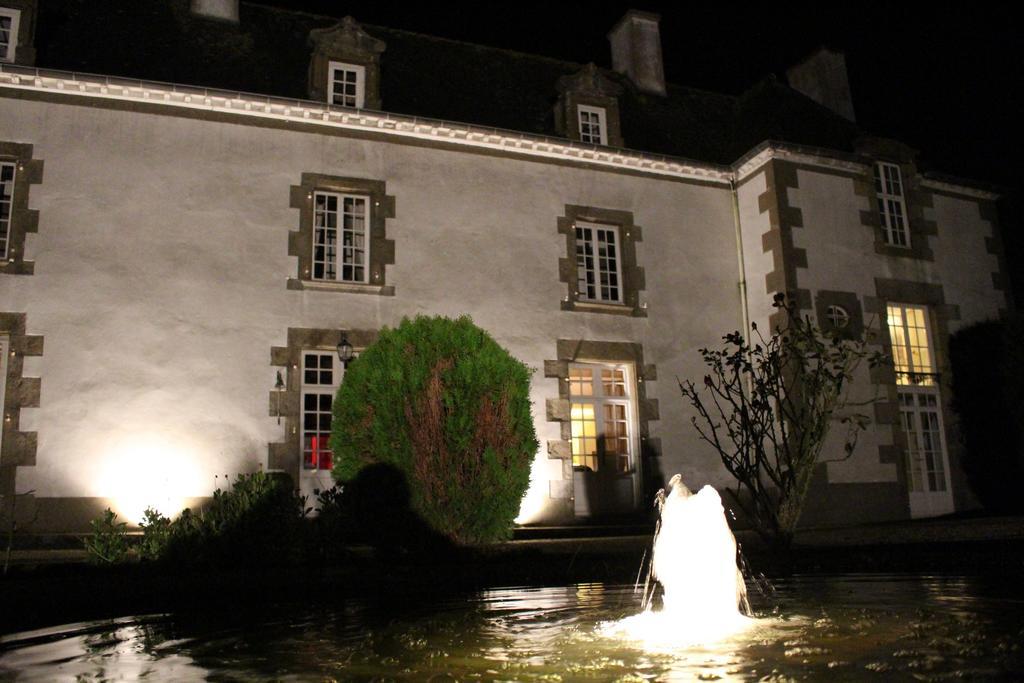 Manoir De La Baronnie Bed & Breakfast Saint-Malo Bagian luar foto