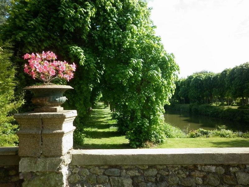 Manoir De La Baronnie Bed & Breakfast Saint-Malo Bagian luar foto