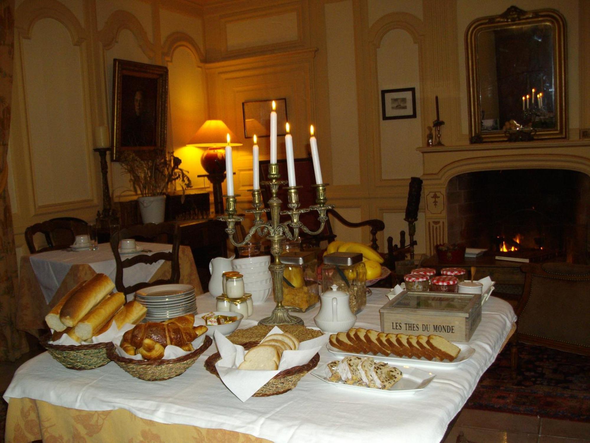 Manoir De La Baronnie Bed & Breakfast Saint-Malo Bagian luar foto