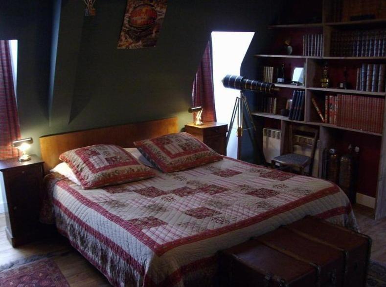 Manoir De La Baronnie Bed & Breakfast Saint-Malo Bagian luar foto