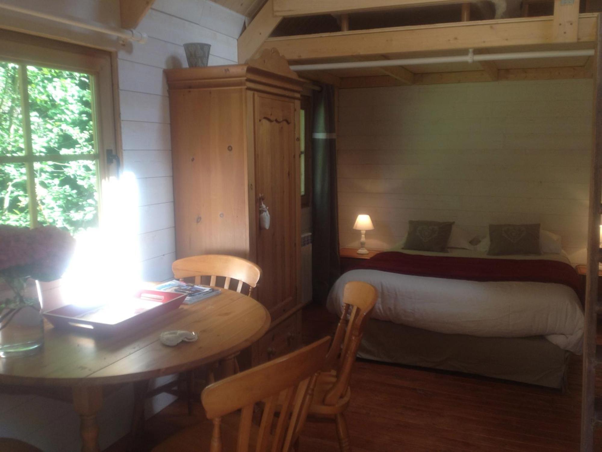Manoir De La Baronnie Bed & Breakfast Saint-Malo Bagian luar foto